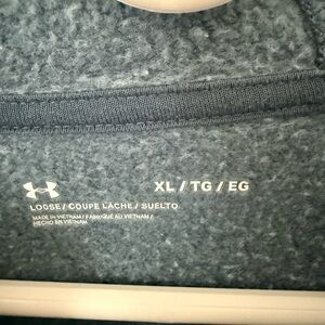 Under Armour Charcoal Fleece Top